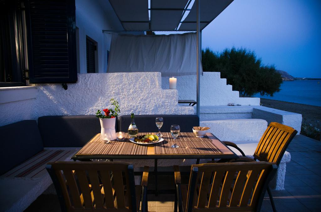 Yialos Studios-Apartments Makrýgialos Exterior foto
